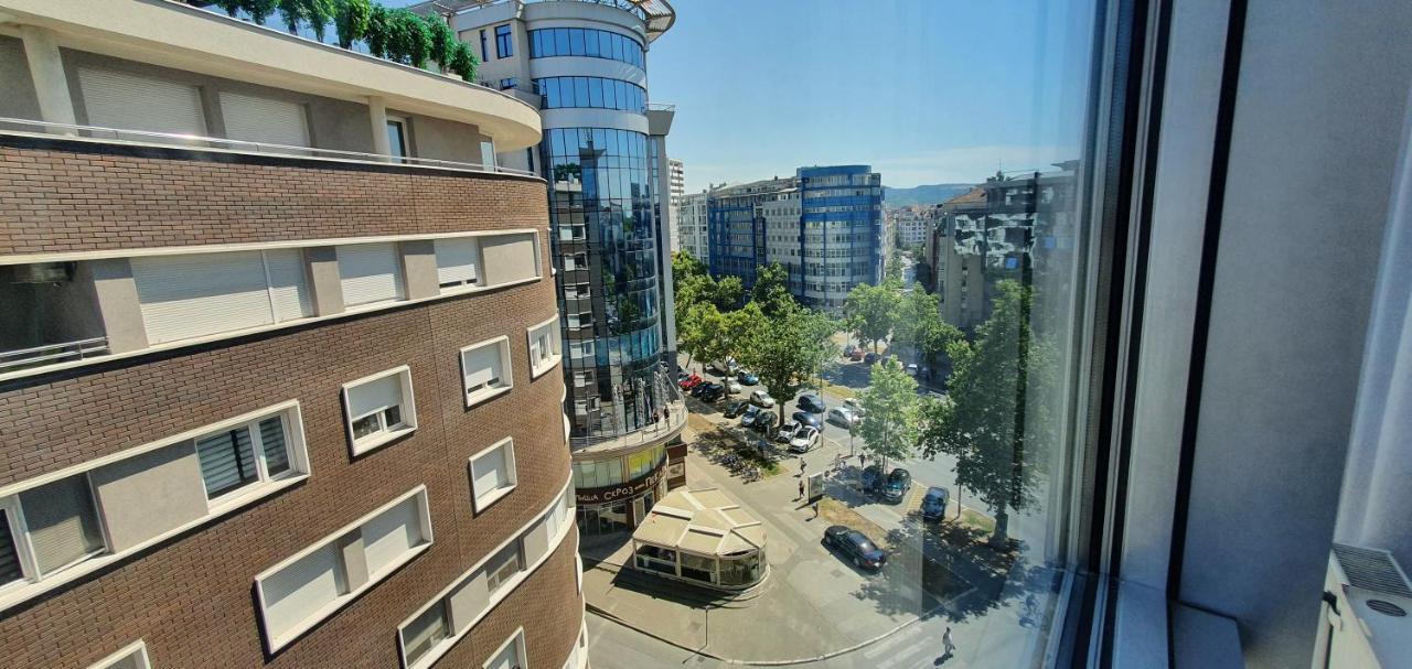 Boulevard Studio Apartment Novi Sad Luaran gambar