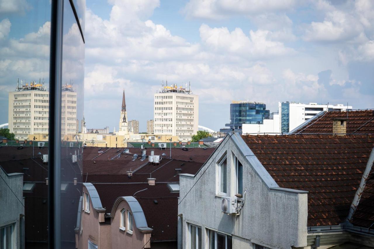 Boulevard Studio Apartment Novi Sad Luaran gambar