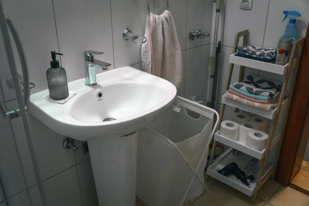 Boulevard Studio Apartment Novi Sad Luaran gambar